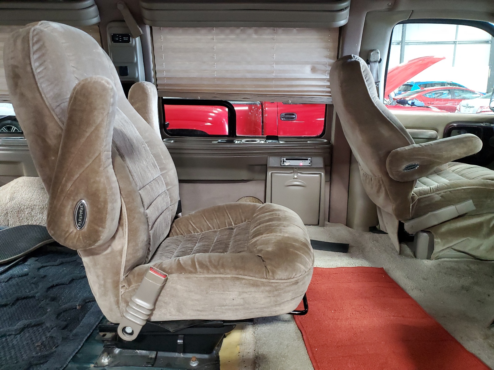 1GBFG15M0Y1201737 2000 Chevrolet Express G1500