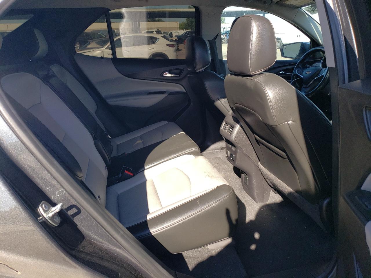 2018 Chevrolet Equinox Premier VIN: 3GNAXXEU6JS547800 Lot: 63857094