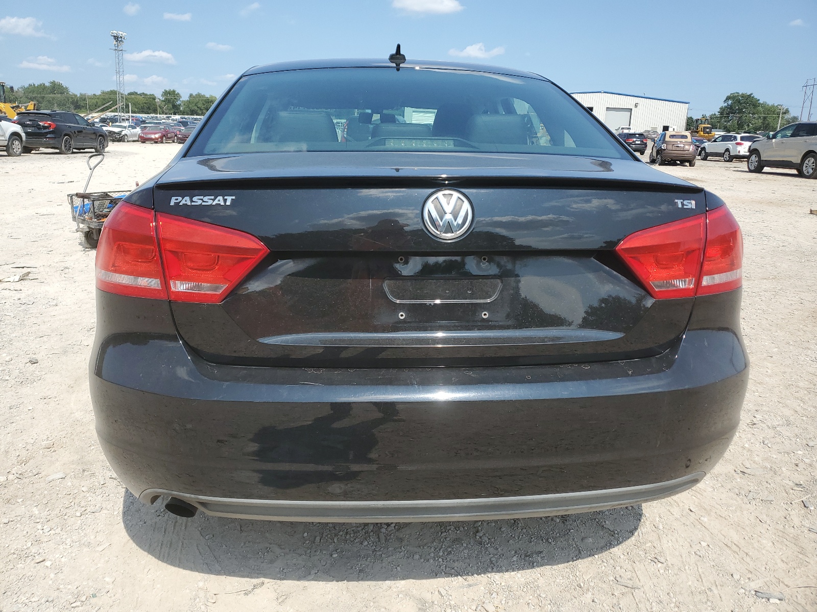 2014 Volkswagen Passat S vin: 1VWAS7A39EC099940