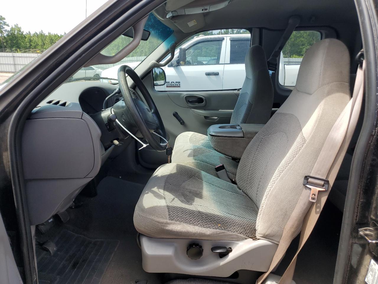 2000 Ford F150 VIN: 1FTZX1724YNA90106 Lot: 63392114