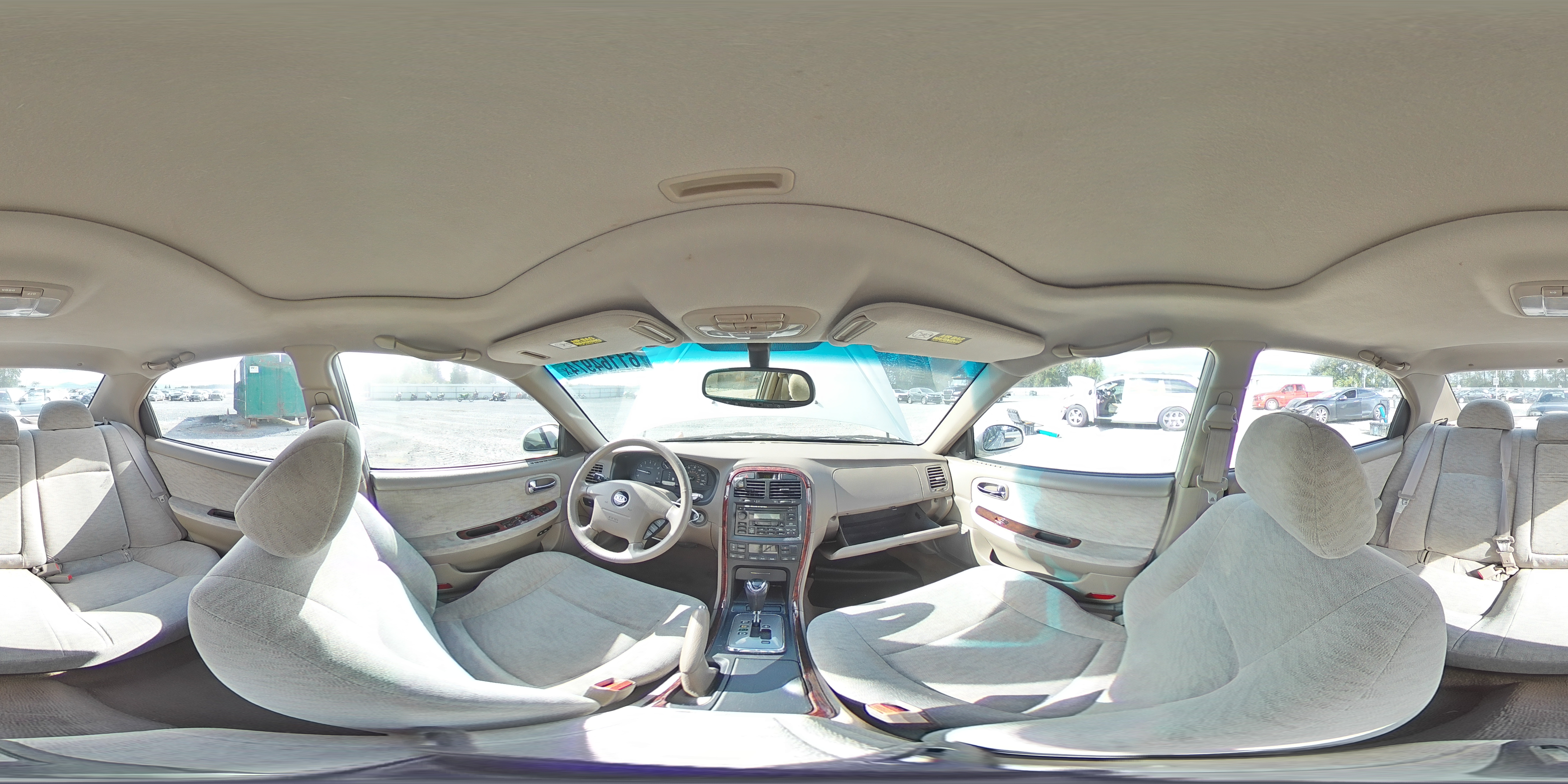 2004 Kia Optima Lx VIN: KNAGD126245370687 Lot: 61164974