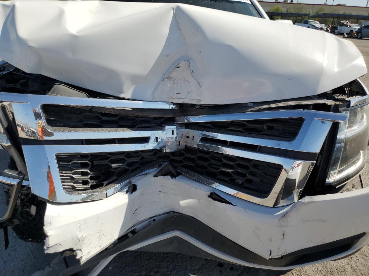 2017 Chevrolet Suburban - Image 13