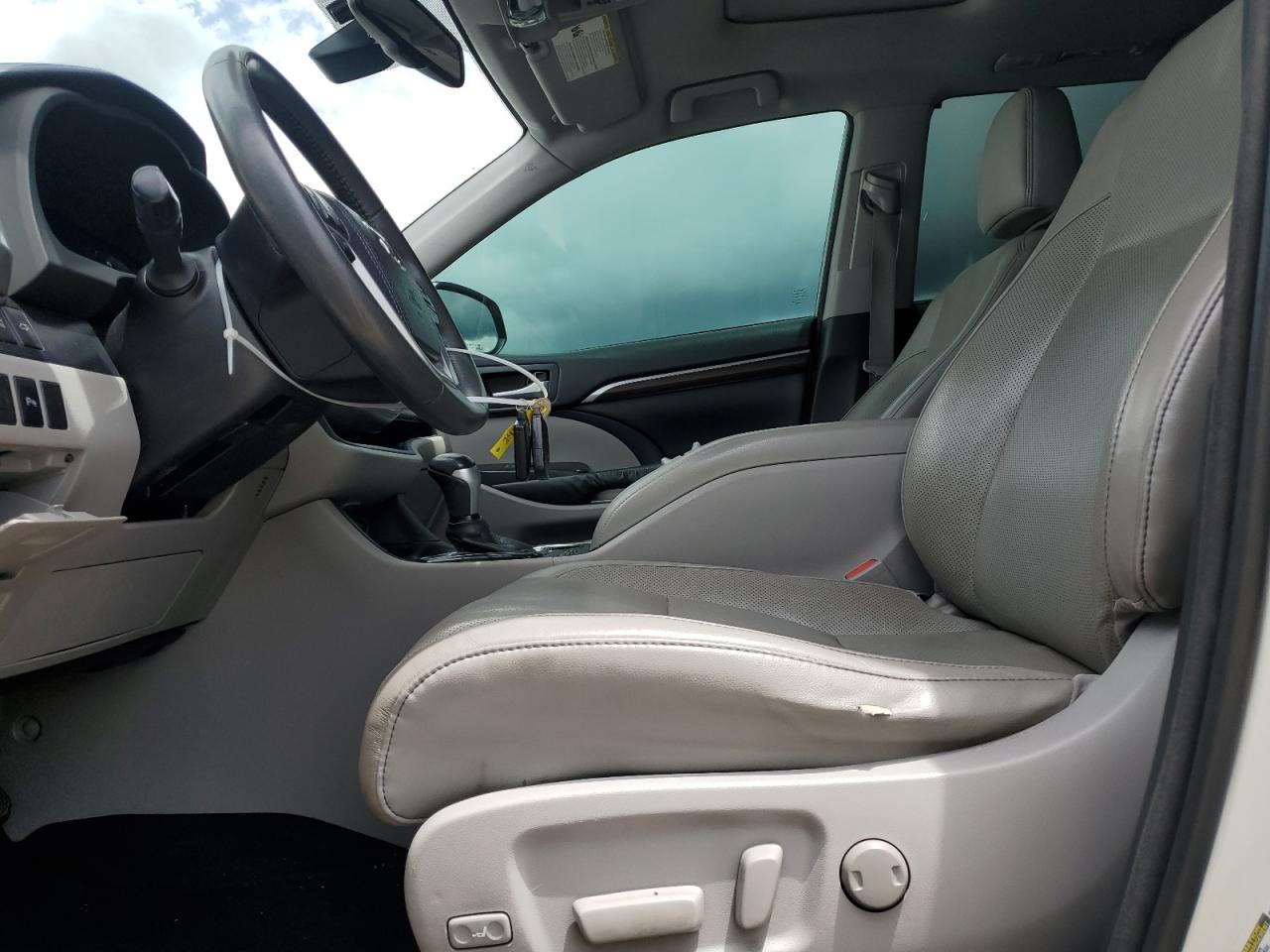 2015 Toyota Highlander Limited VIN: 5TDYKRFH5FS074471 Lot: 64859754