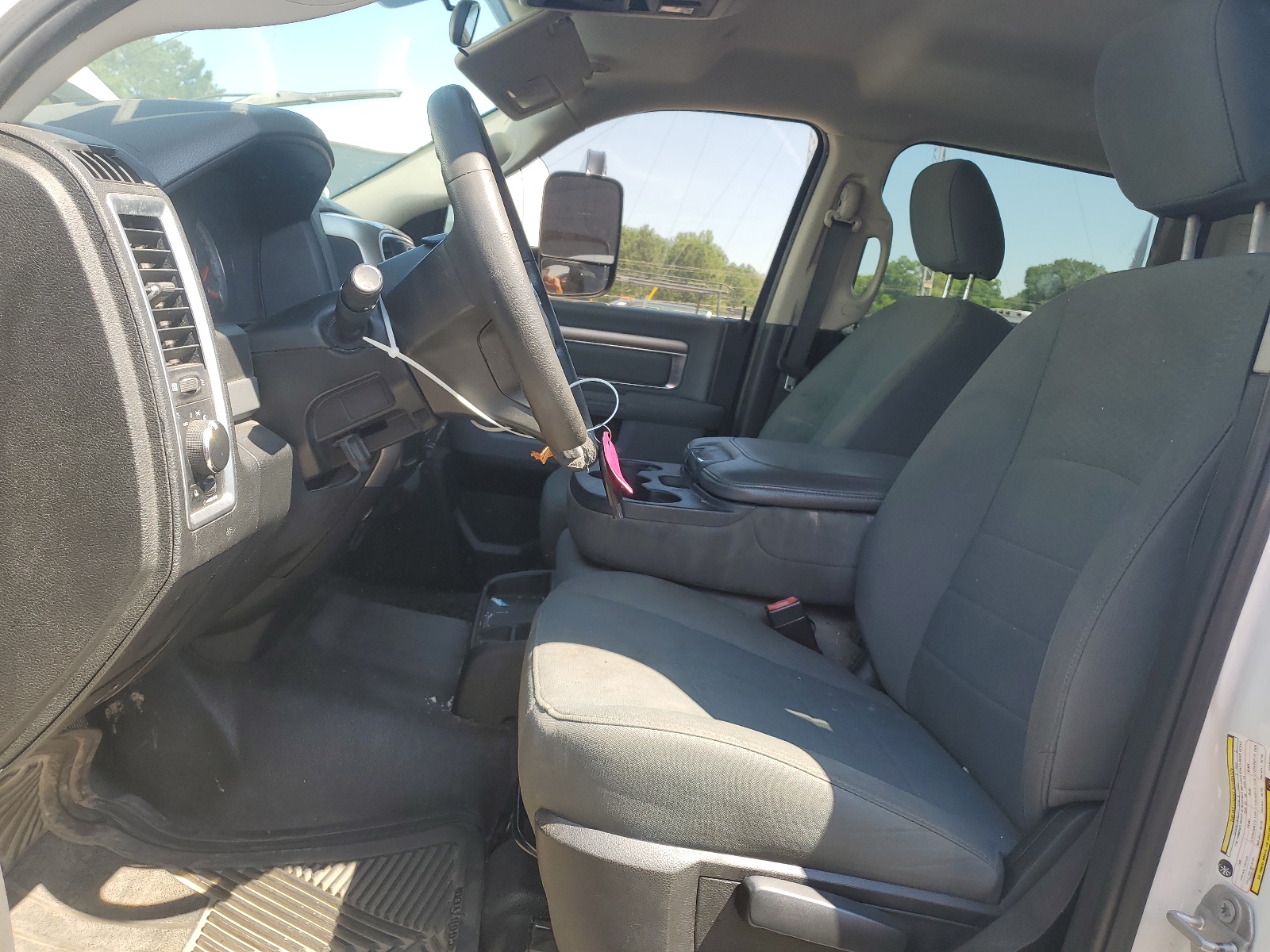 3C63RRHLXJG285302 2018 Ram 3500 Slt