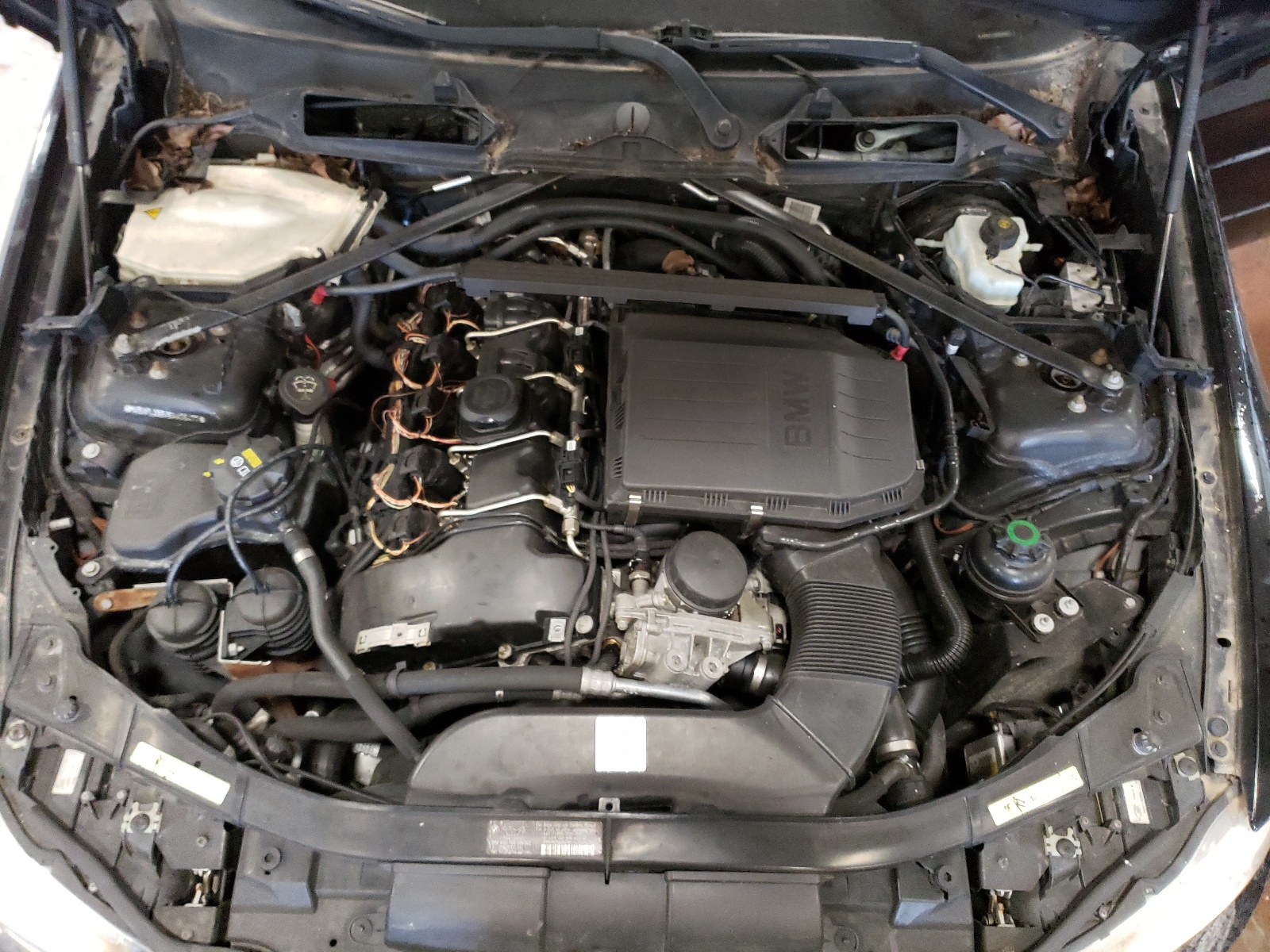 WBAPL33549A406477 2009 BMW 335 Xi