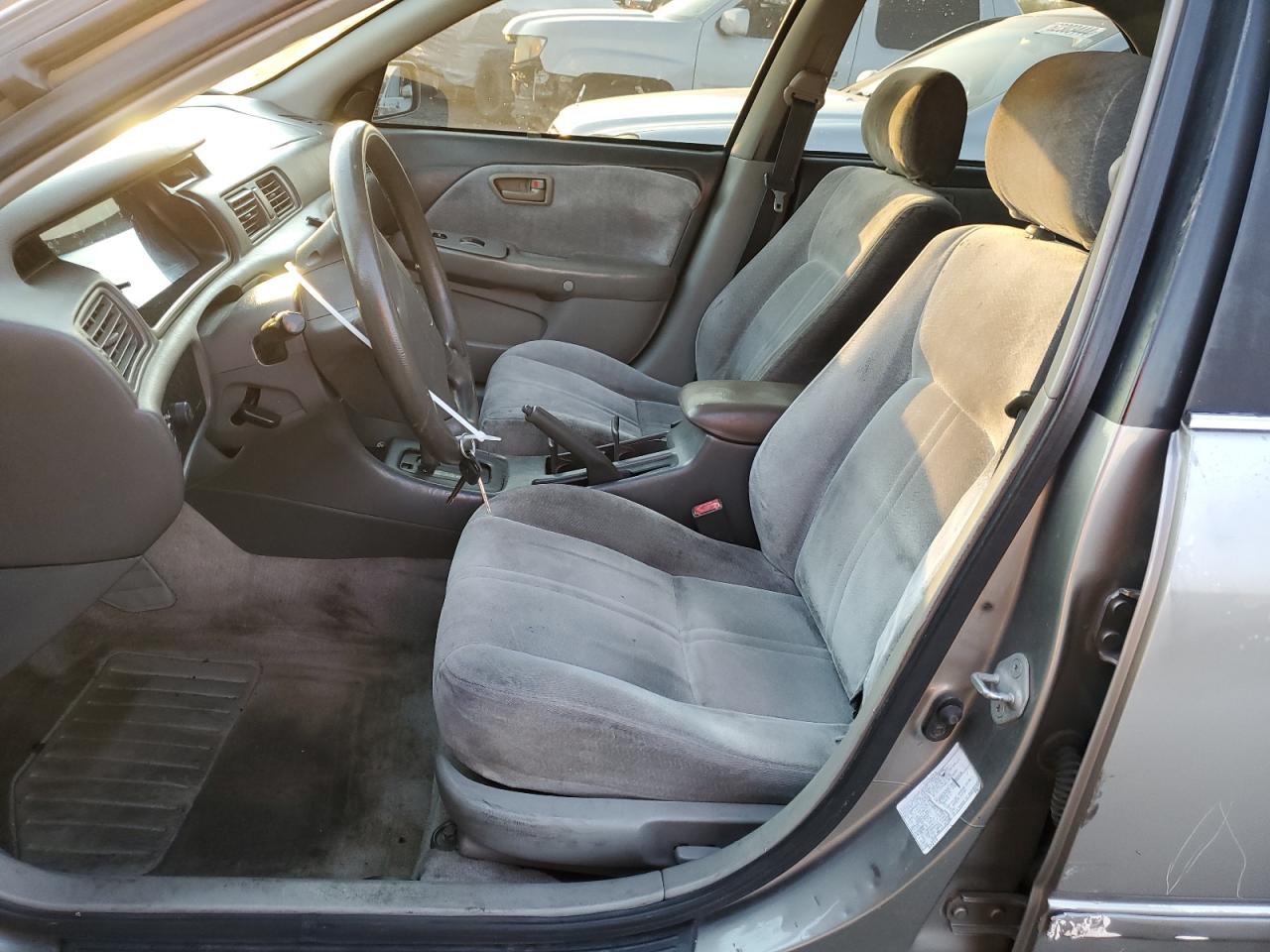 1999 Toyota Camry Le VIN: JT2BG22KXX0289454 Lot: 62495944