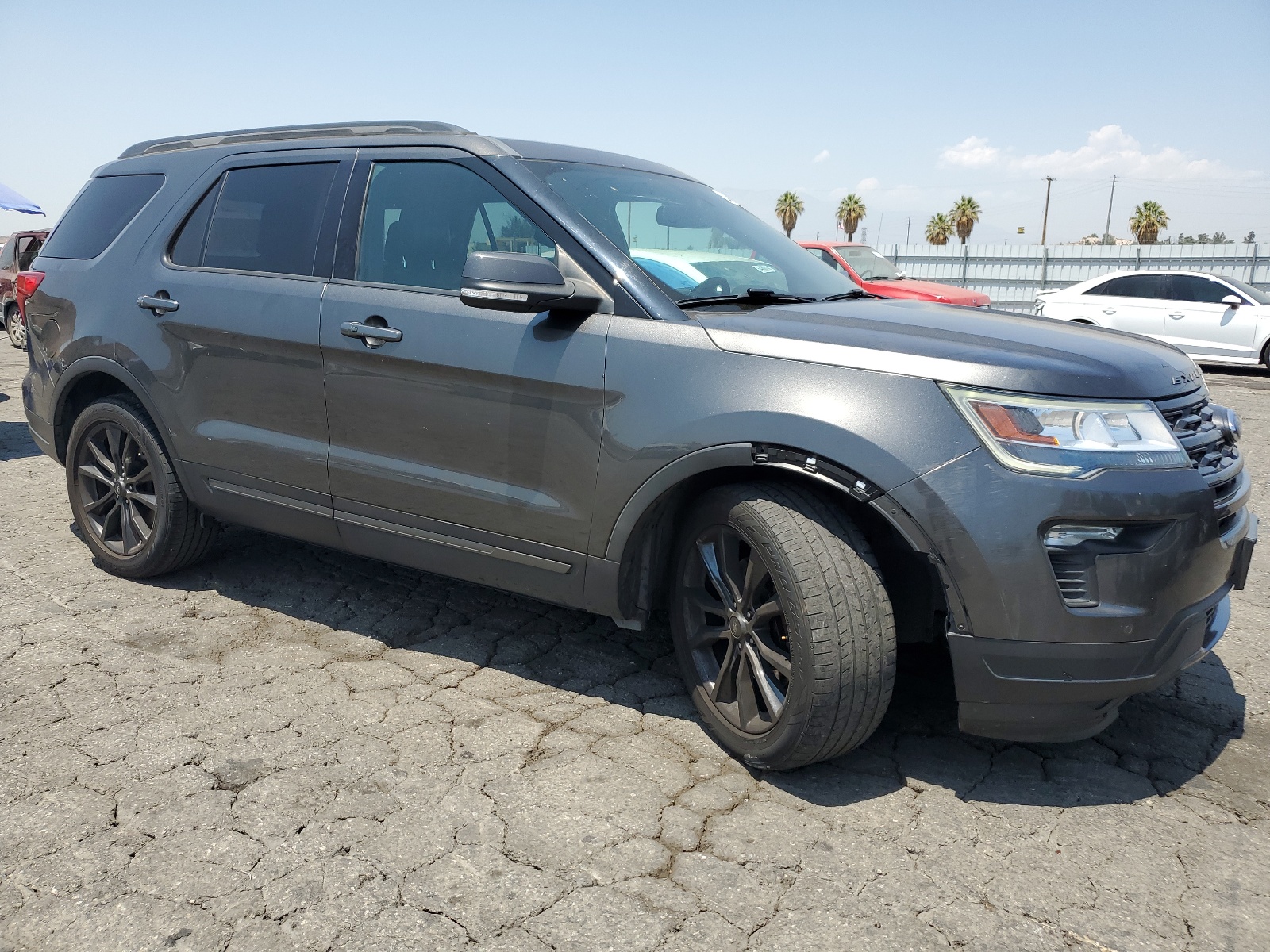 2018 Ford Explorer Xlt vin: 1FM5K7D87JGB31567