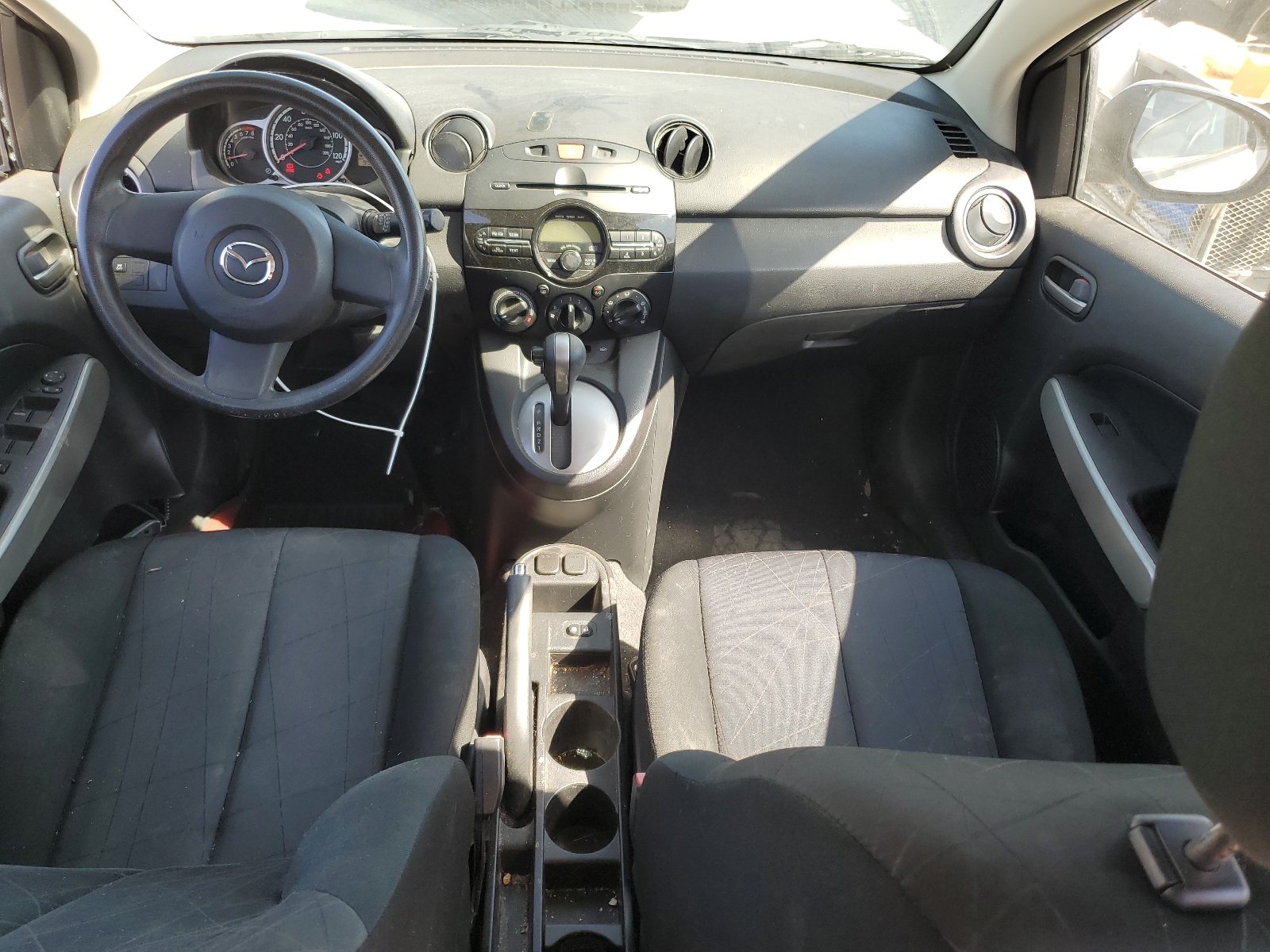 JM1DE1KY8E0182002 2014 Mazda Mazda2 Sport