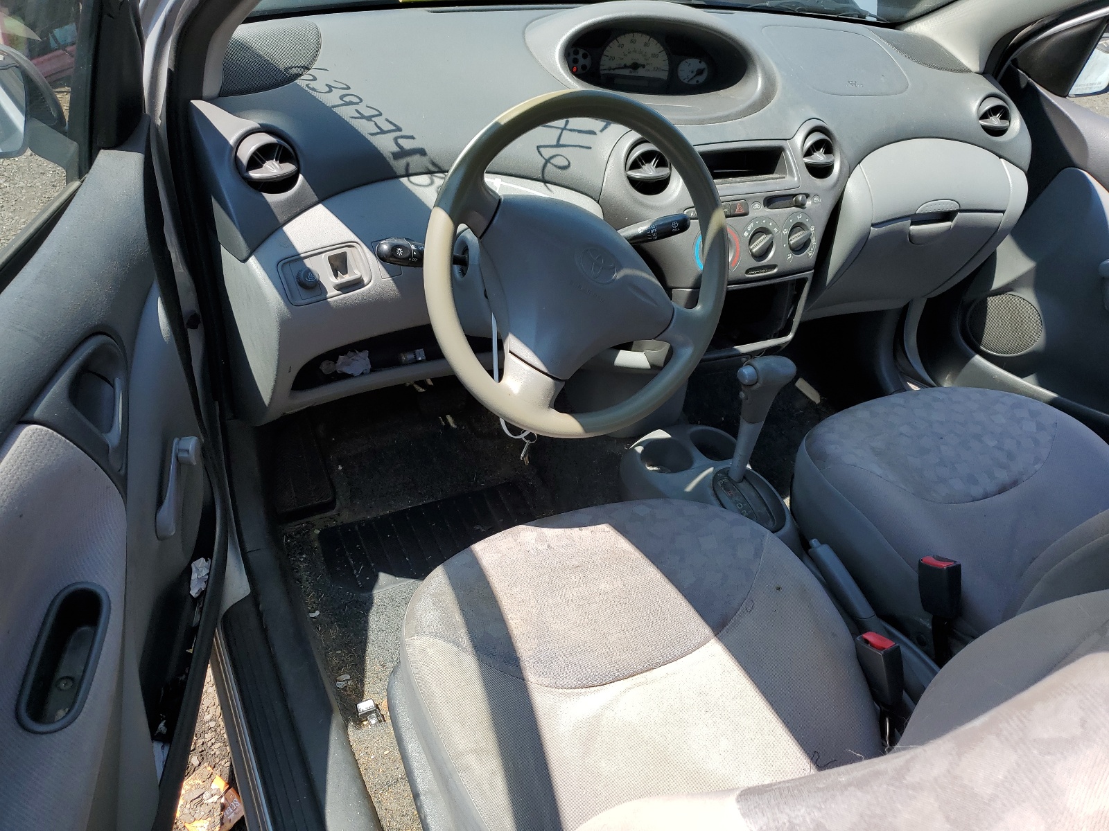 JTDAT1230Y0059554 2000 Toyota Echo