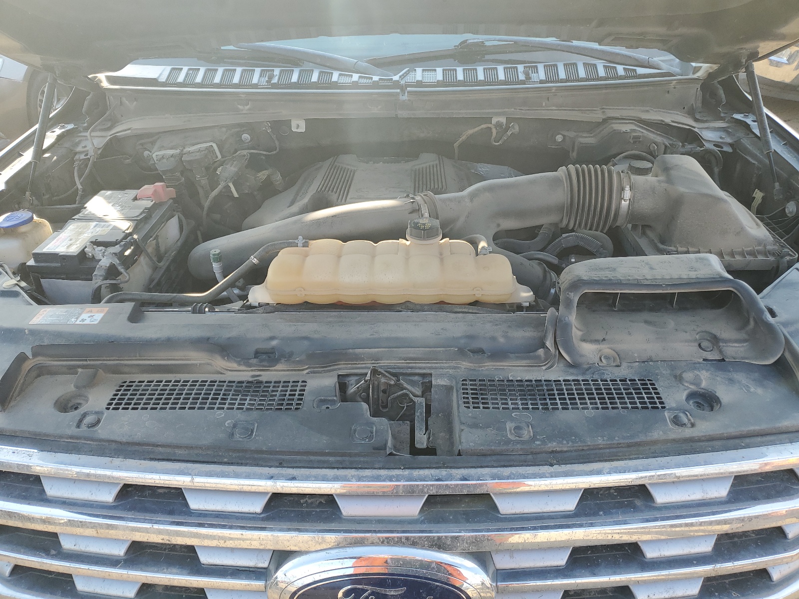 1FMJU2AT2JEA39203 2018 Ford Expedition Limited