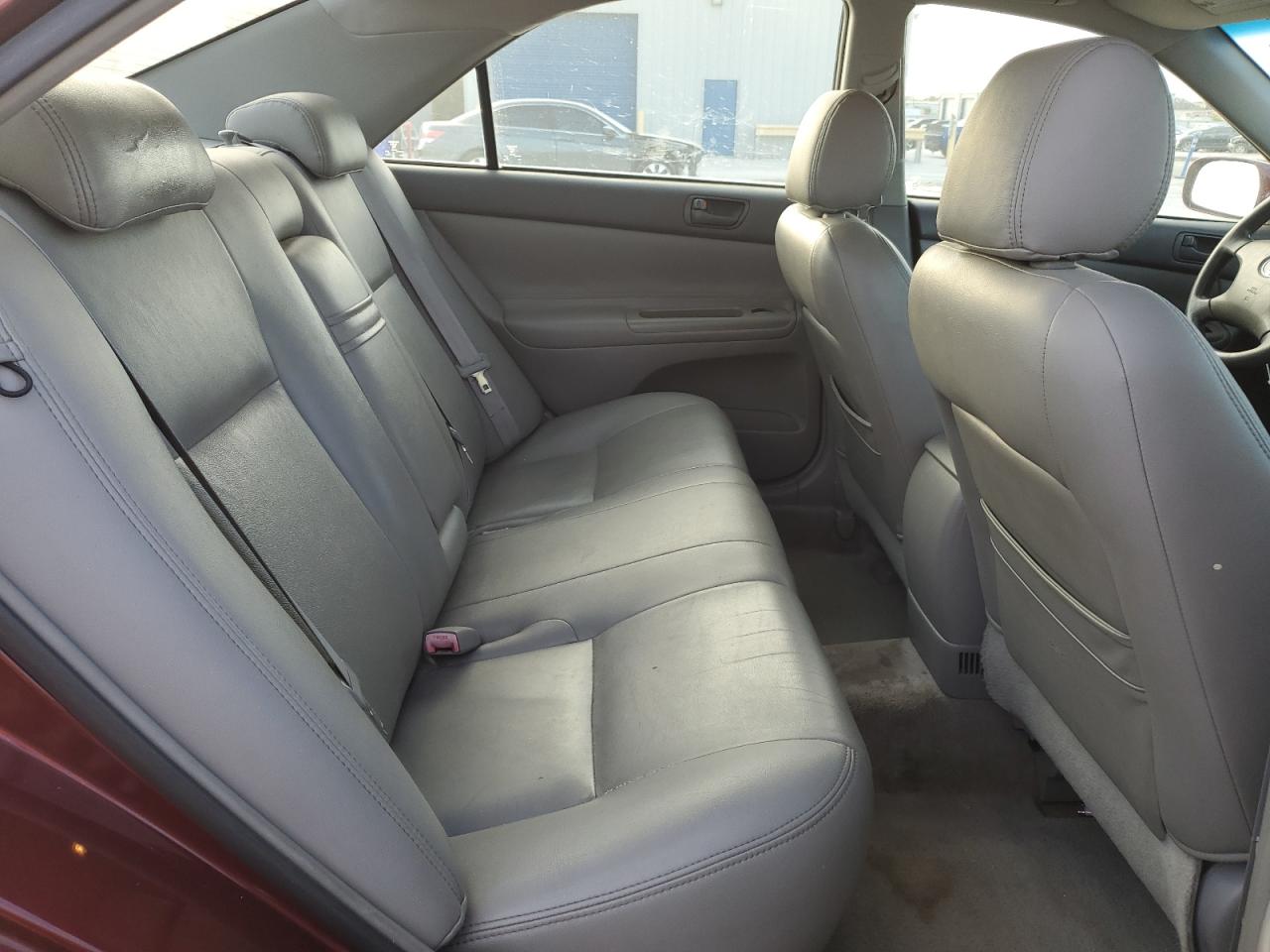 2004 Toyota Camry Le VIN: 4T1BF32K24U070620 Lot: 61995404