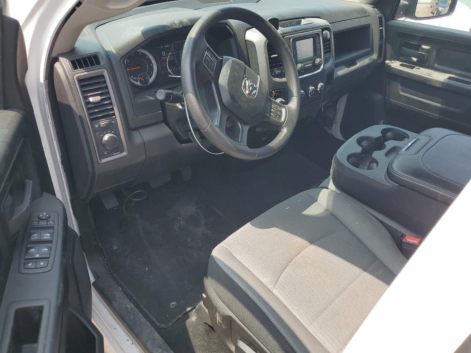 1C6RR6FGXNS186508 2022 Ram 1500 Classic Tradesman