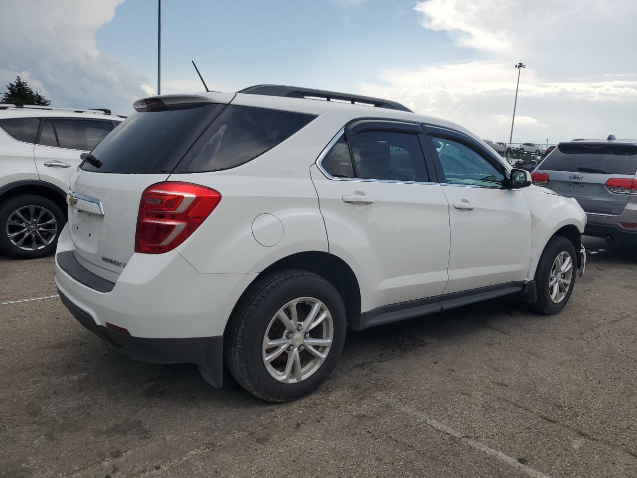 2016 Chevrolet Equinox - Image 3