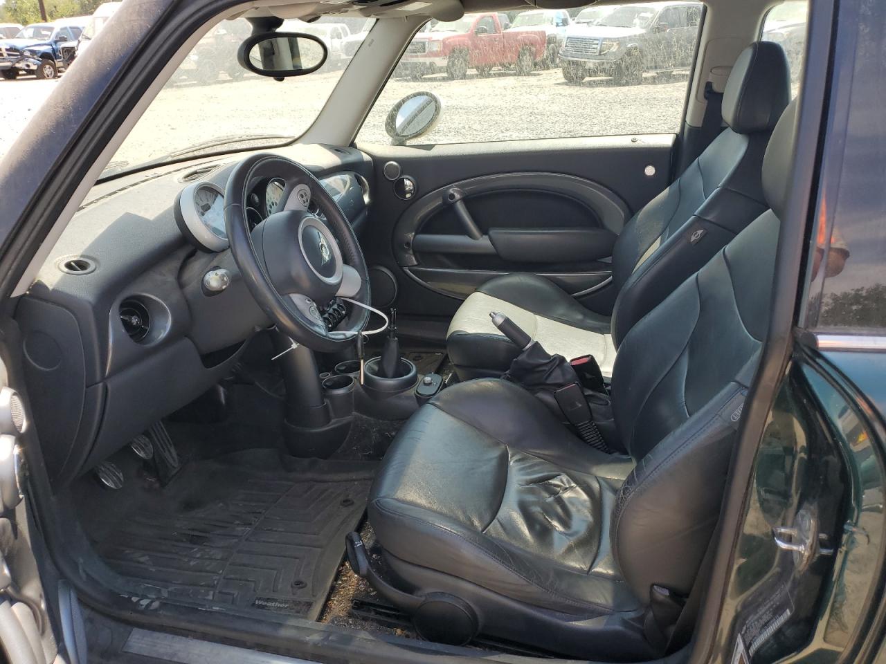 2005 Mini Cooper S VIN: WMWRE33515TD99833 Lot: 63508984