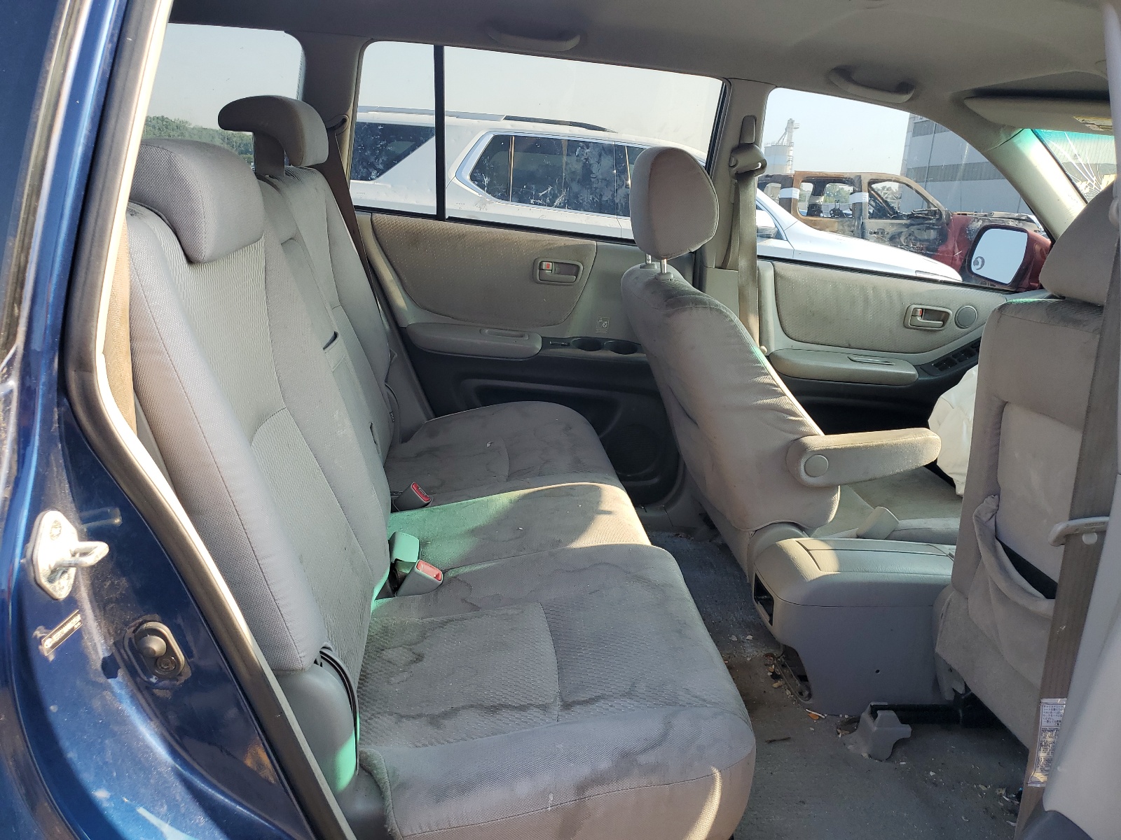 JTEEP21A040028564 2004 Toyota Highlander