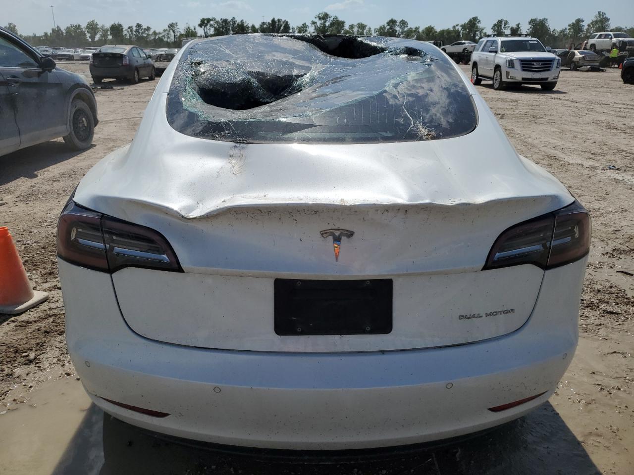 2020 Tesla Model 3 VIN: 5YJ3E1EB4LF628521 Lot: 62811764