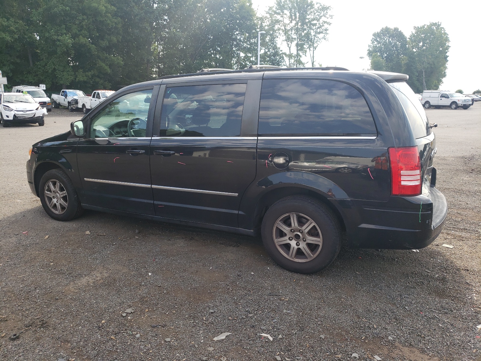 2A4RR5D18AR328877 2010 Chrysler Town & Country Touring