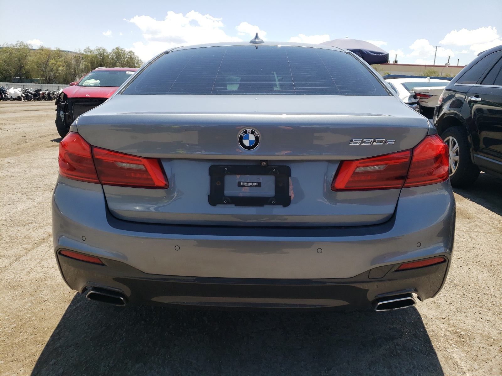 WBAJA9C56JB250519 2018 BMW 530E