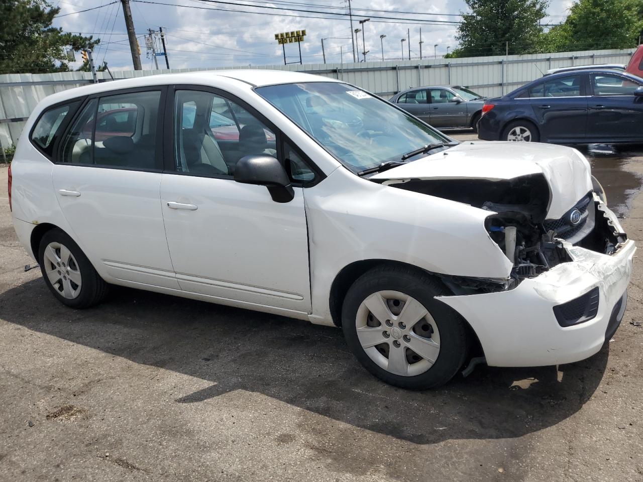 2009 Kia Rondo Base VIN: KNAFG528297222238 Lot: 64015234