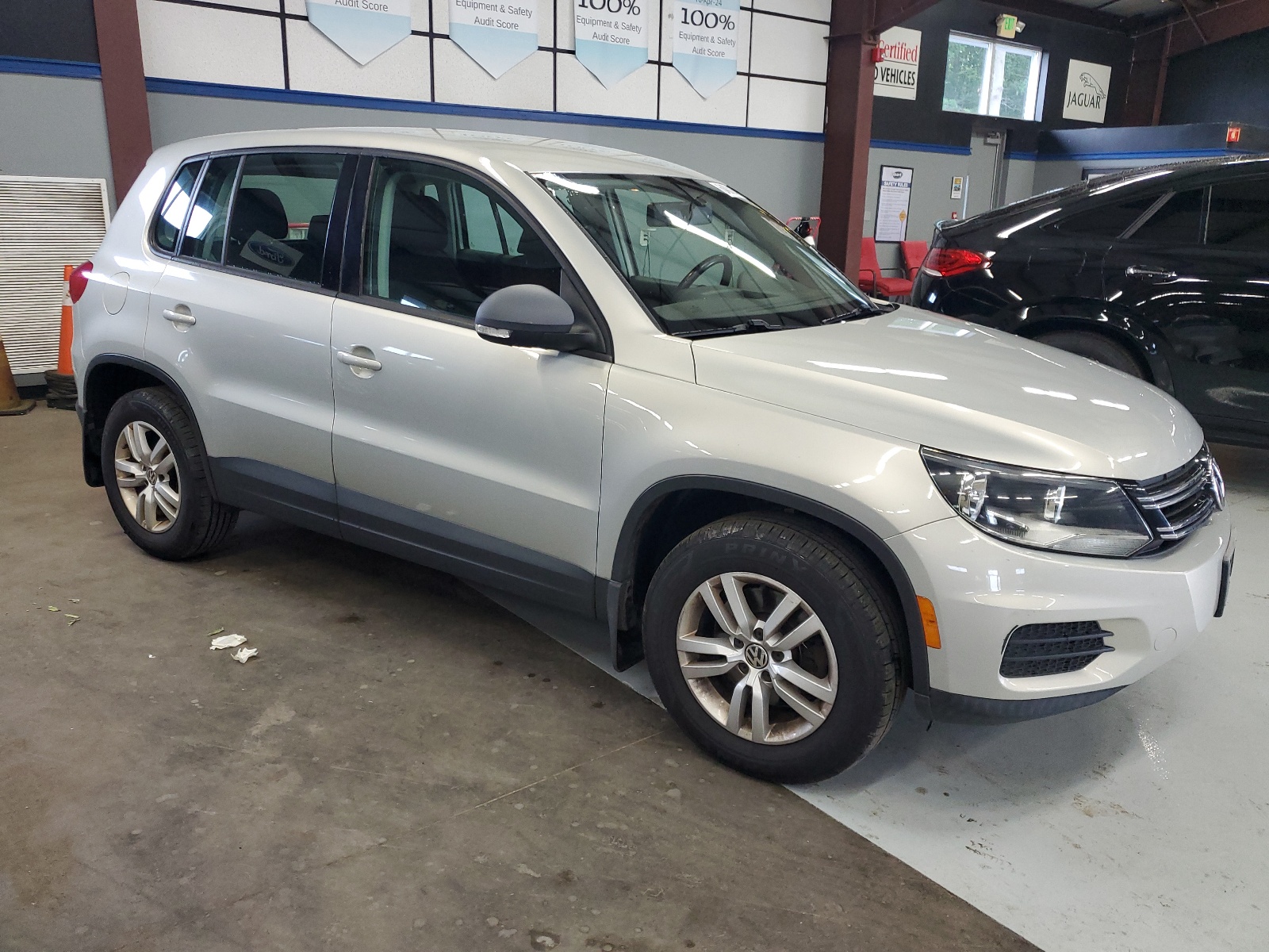 2013 Volkswagen Tiguan S vin: WVGBV7AX7DW538367