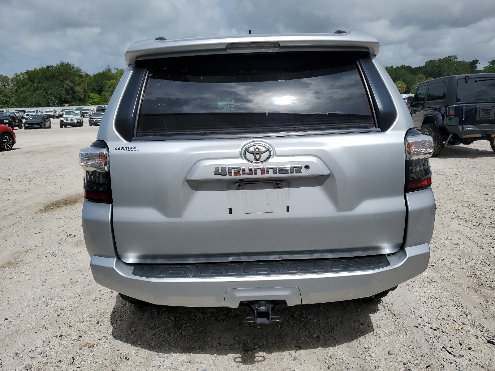 JTEZU5JR8K5193893 2019 Toyota 4Runner Sr5