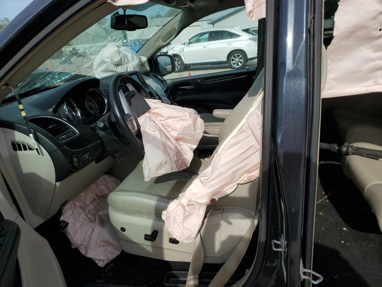 2013 Chrysler Town & Country Touring VIN: 2C4RC1BG8DR775382 Lot: 61628874