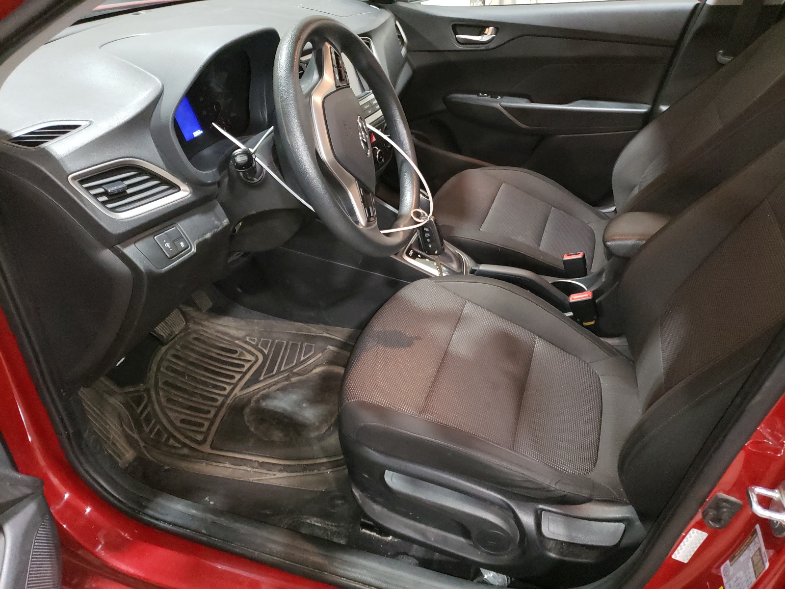 3KPC24A62LE126793 2020 Hyundai Accent Se