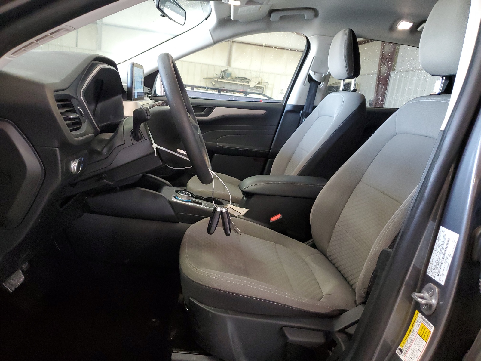 1FMCU0G61NUB00163 2022 Ford Escape Se