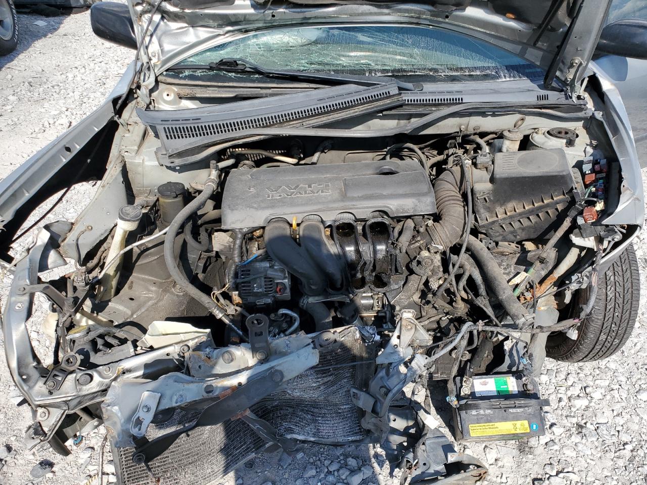2004 Toyota Corolla - Image 12