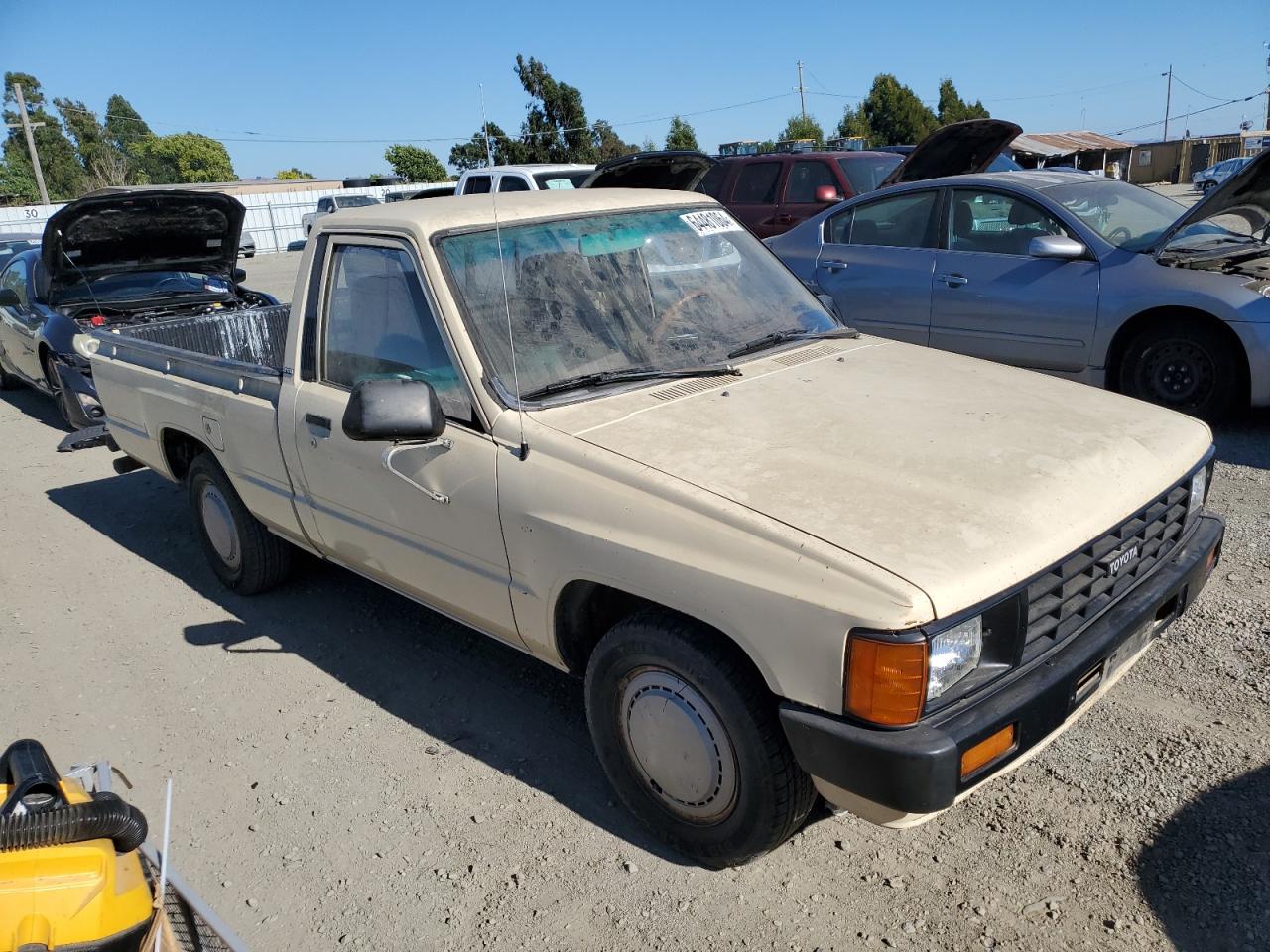 1984 Toyota Pickup 1/2 Ton Rn50 VIN: JT4RN50R9E0011011 Lot: 64481064
