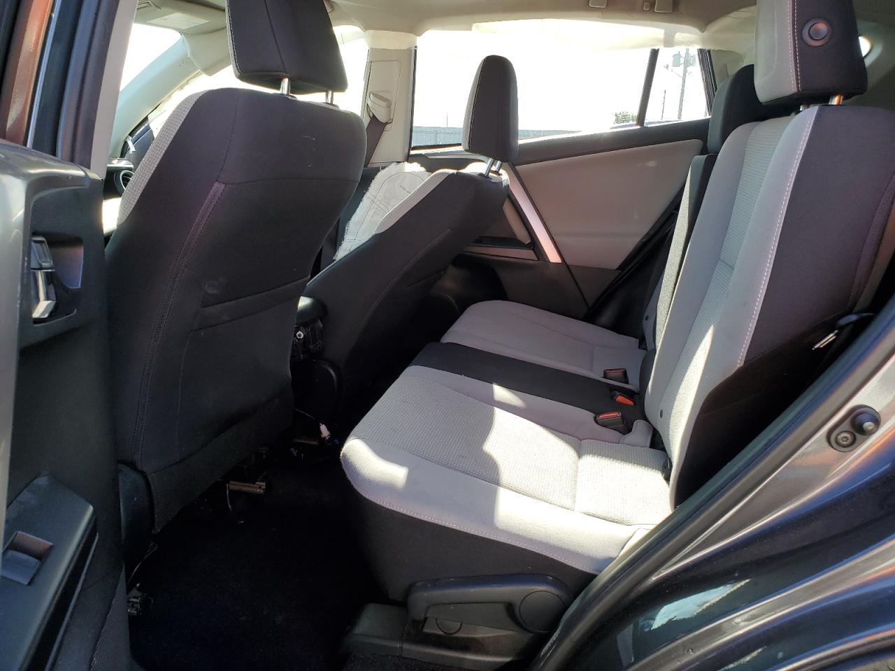 2017 Toyota Rav4 Xle VIN: JTMRFREV6HJ702859 Lot: 63454154