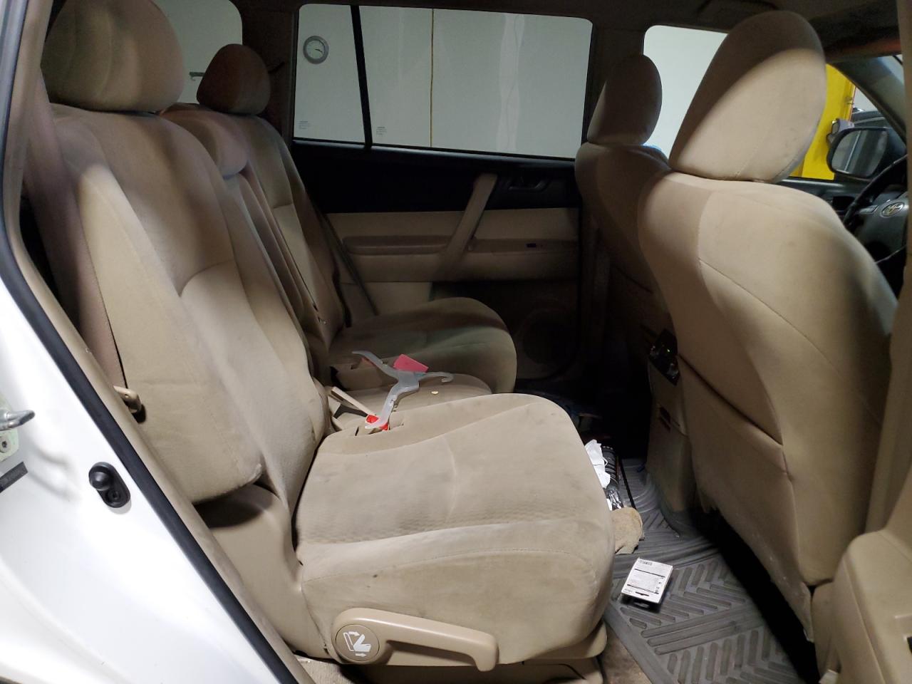 2010 Toyota Highlander VIN: 5TDBK3EH9AS040210 Lot: 63777454