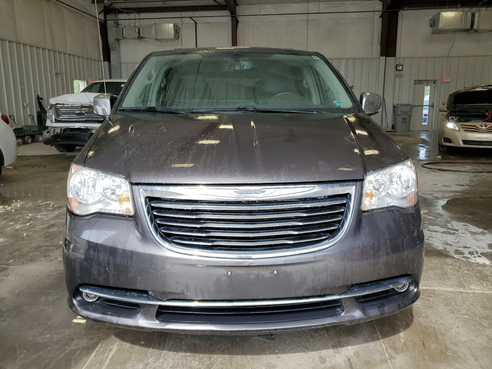 2016 Chrysler Town & Country Touring L vin: 2C4RC1CG1GR215450