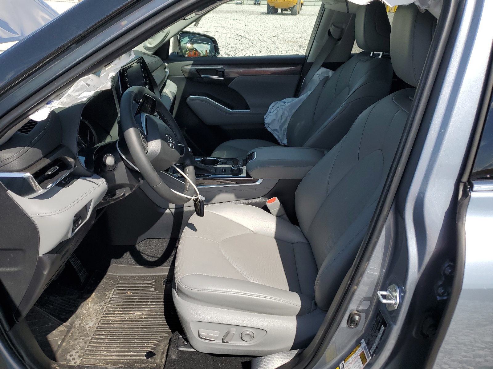 5TDDZRBH4NS223838 2022 Toyota Highlander Limited