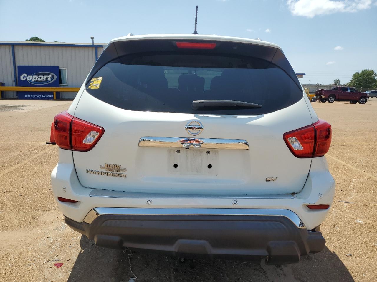 2017 Nissan Pathfinder S VIN: 5N1DR2MN9HC621624 Lot: 62364614