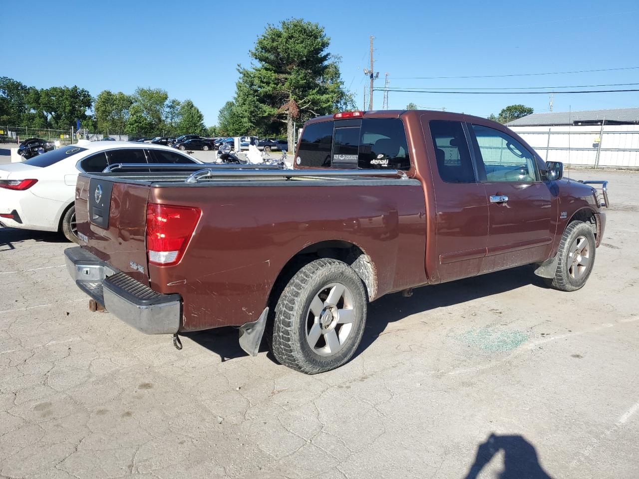 2004 Nissan Titan - Image 3