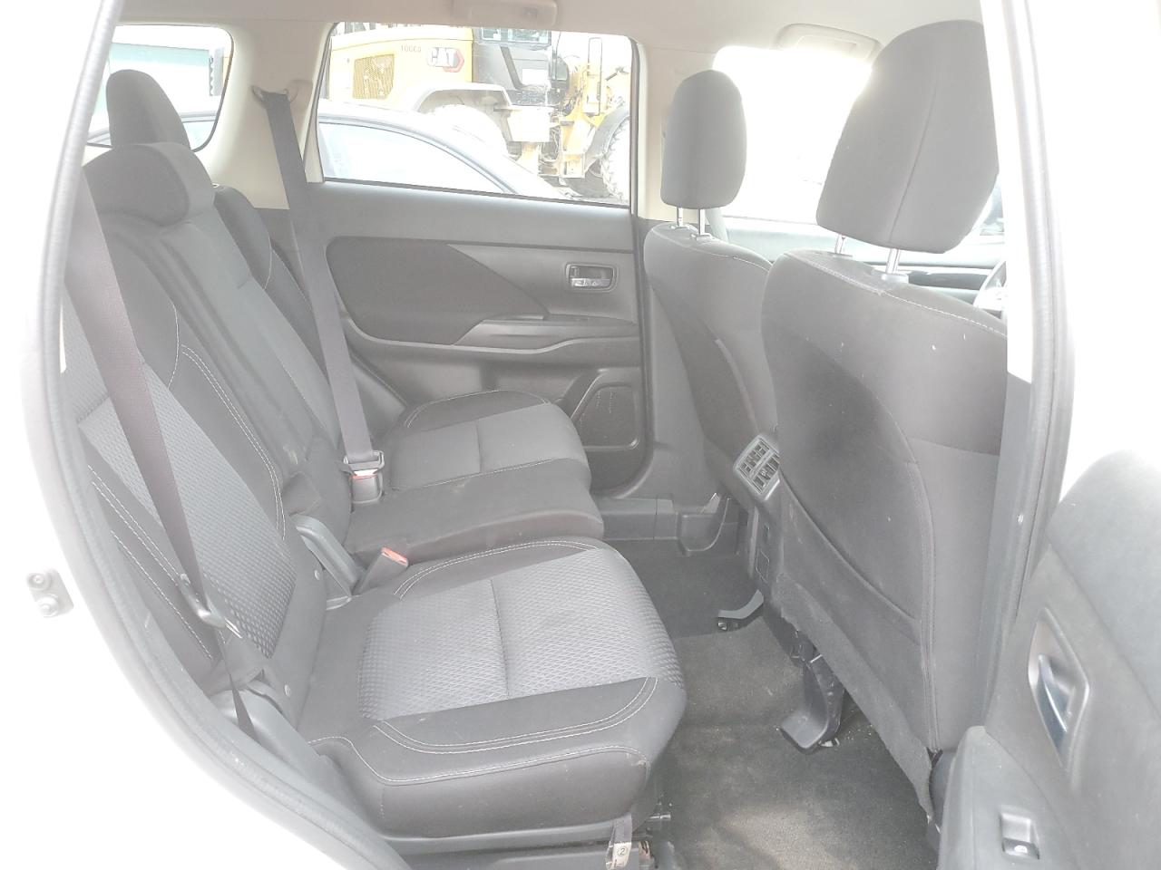 2020 Mitsubishi Outlander Se VIN: JA4AZ3A35LZ046017 Lot: 63223214