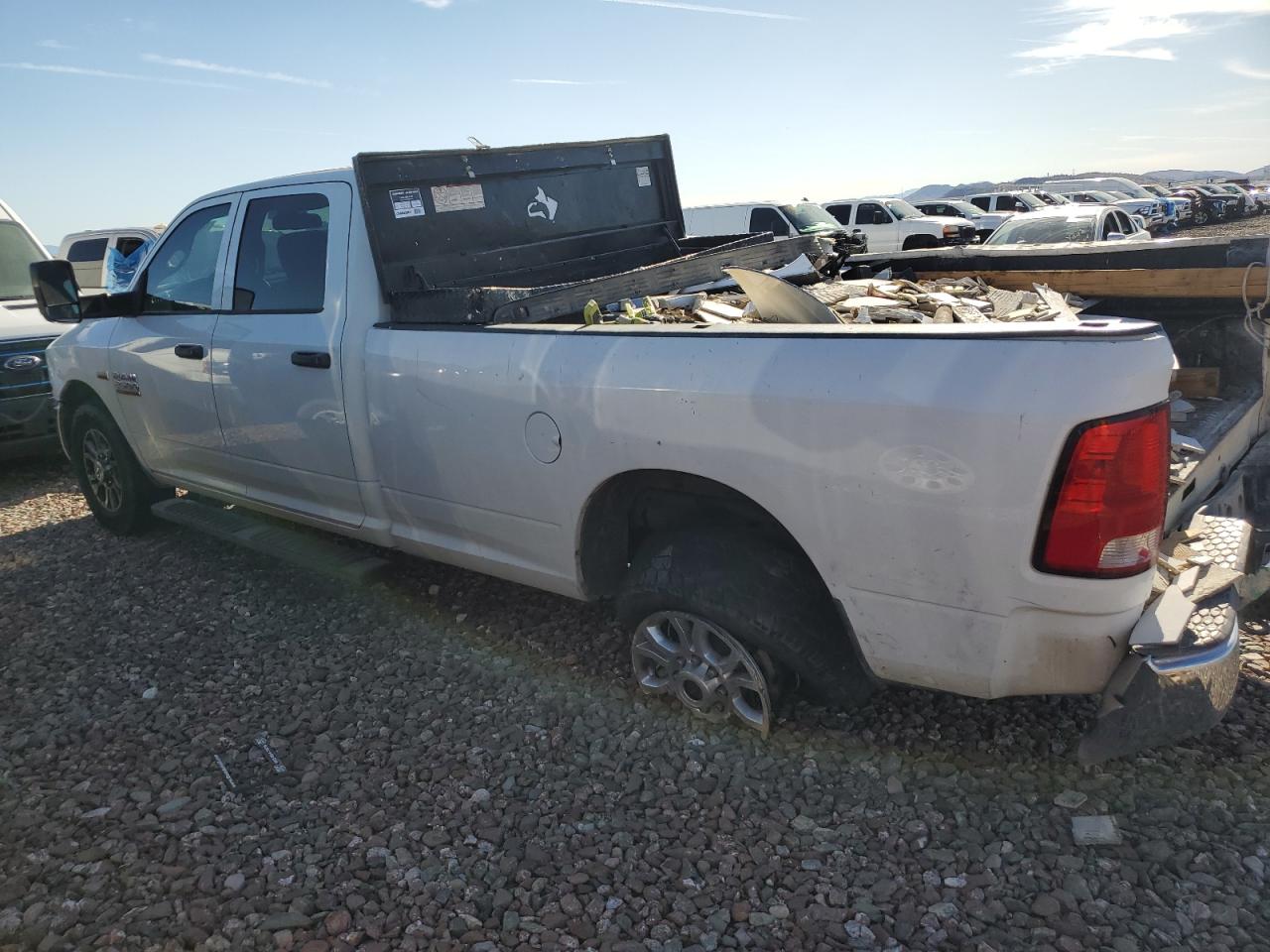 2015 Ram 2500 St vin: 3C6UR4HJ4FG642969