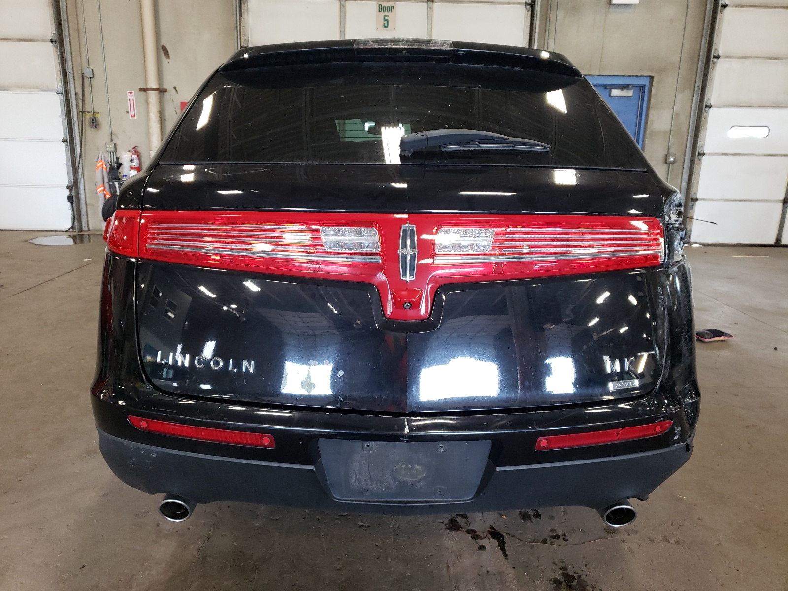 2LMHJ5NK0HBL00493 2017 Lincoln Mkt