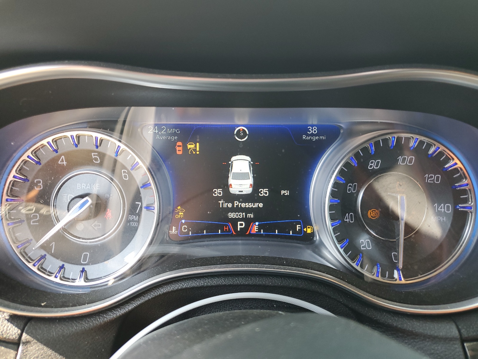 2C3CCAEG7HH570234 2017 Chrysler 300C