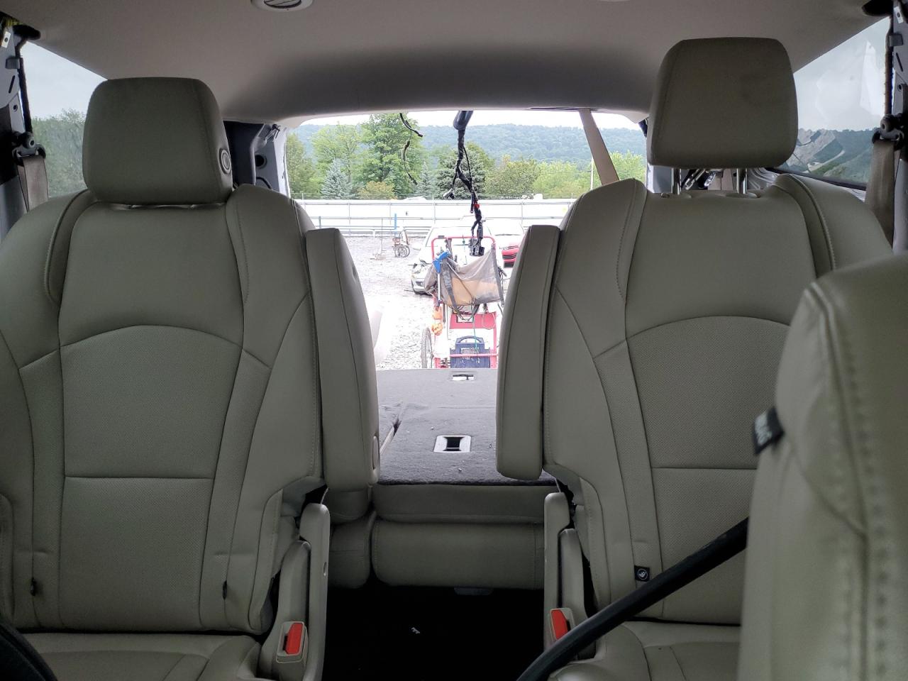 2018 Buick Enclave Premium VIN: 5GAEVBKW1JJ140821 Lot: 63618414