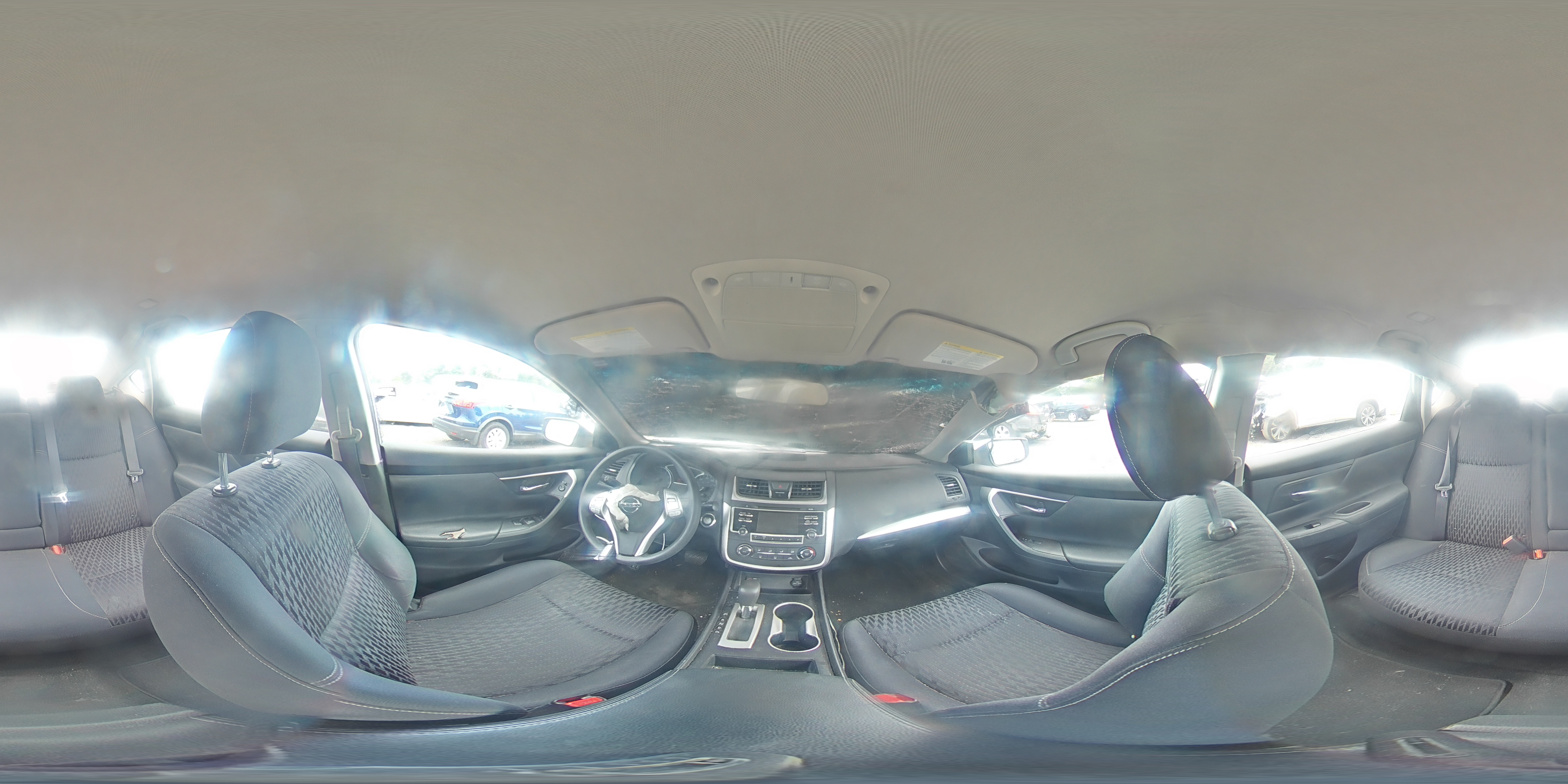 2017 Nissan Altima - Image 13