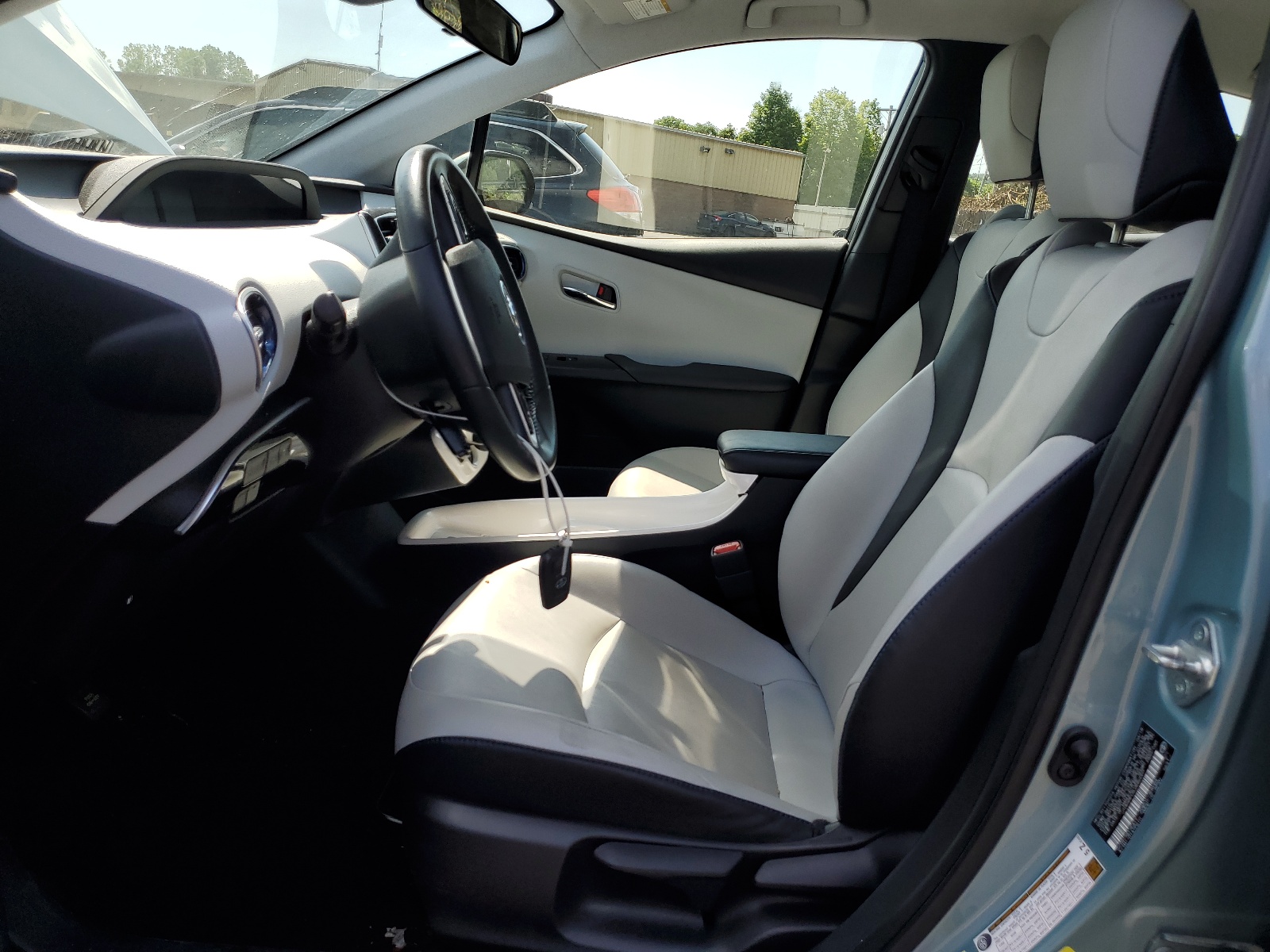 JTDKARFU9J3060007 2018 Toyota Prius