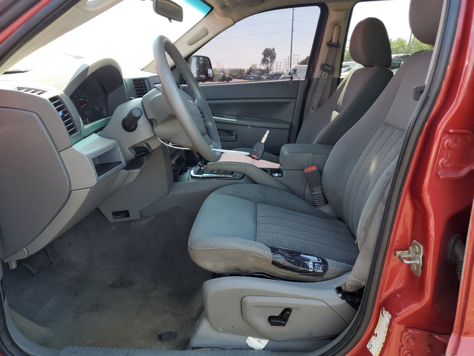 1J4GR48KX5C558794 2005 Jeep Grand Cherokee Laredo