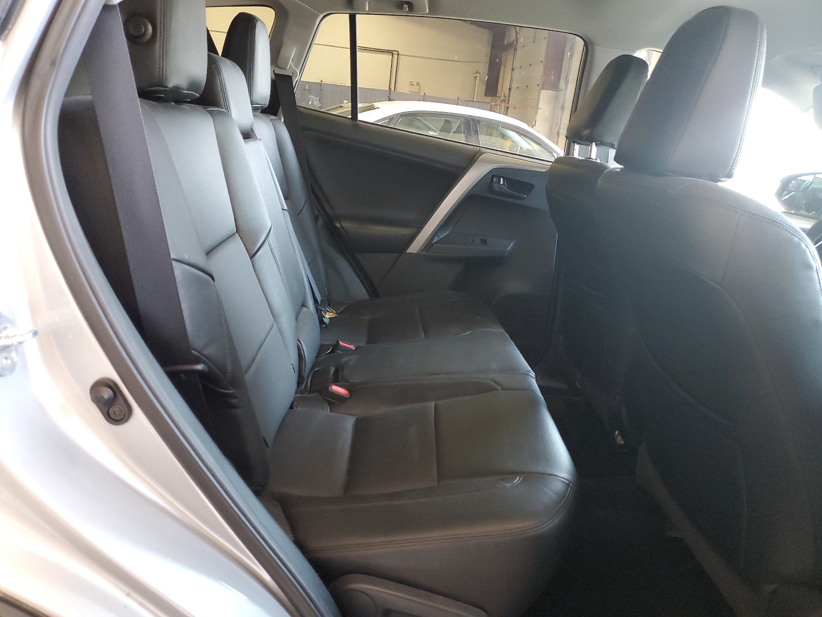 2T3BFREV1HW582522 2017 Toyota Rav4 Le