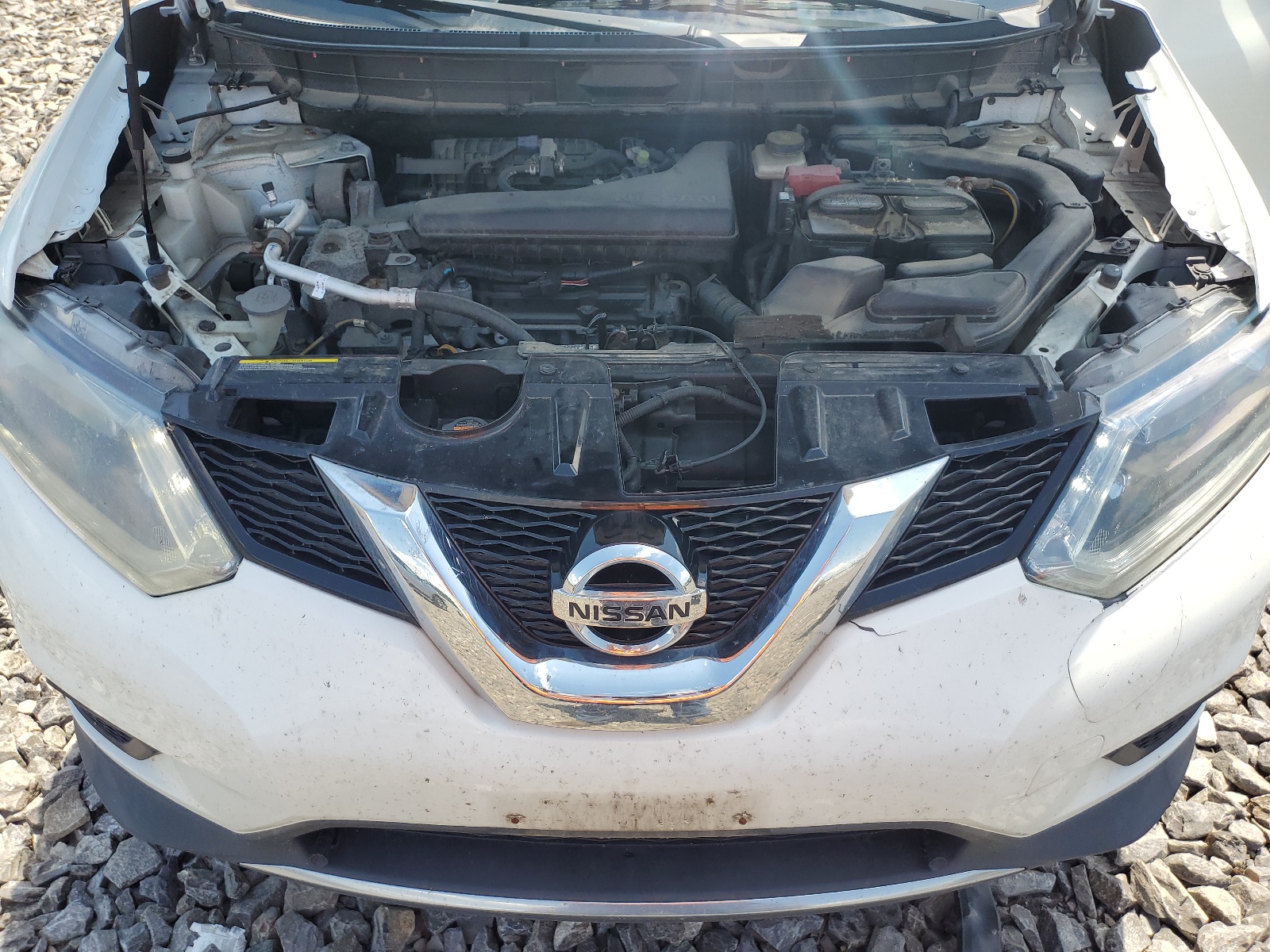 2016 Nissan Rogue S vin: KNMAT2MV5GP625279