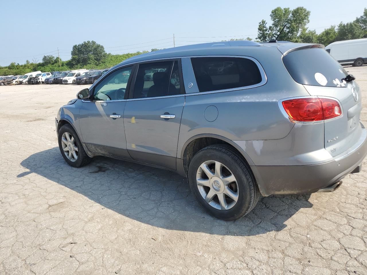 2008 Buick Enclave - Image 2