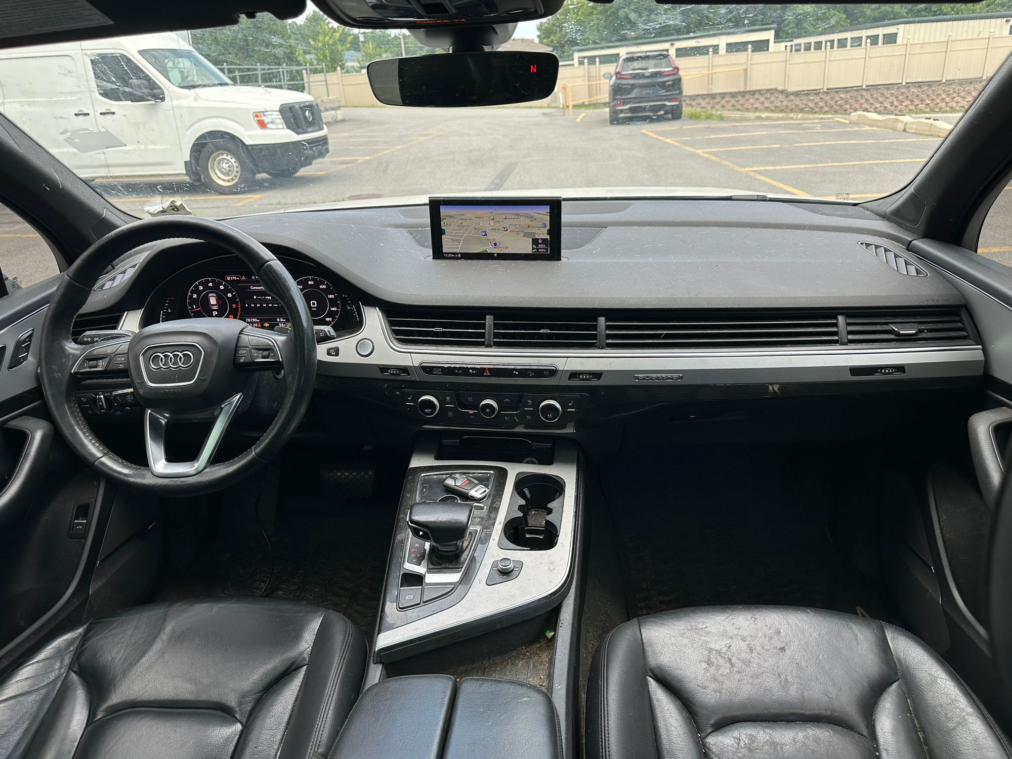 WA1LHAF71KD017864 2019 Audi Q7 Premium Plus