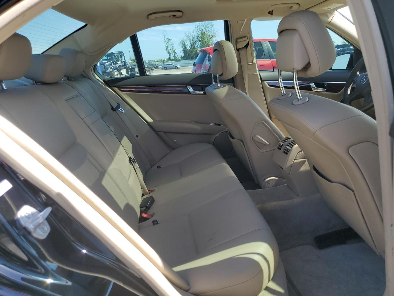 2011 Mercedes-Benz C 300 VIN: WDDGF5EBXBR154756 Lot: 63667534