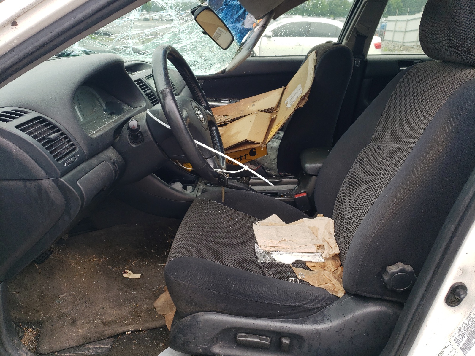 4T1BF32K73U055660 2003 Toyota Camry Le